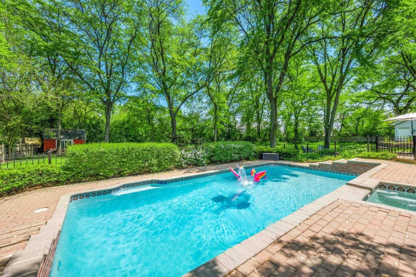 Spacious, Luxury Renovated Home With 4 Kings, Firepit Glen Ellyn Kültér fotó